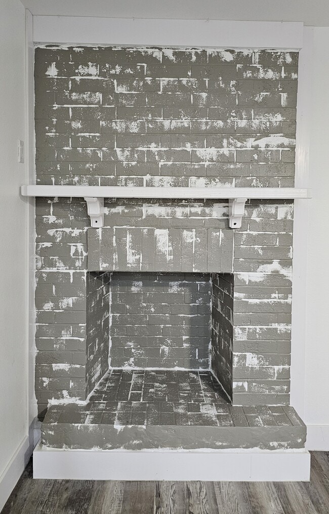 Building Photo - 1600 Orange Ave