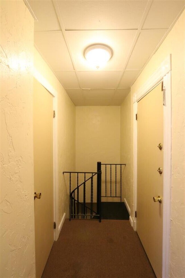 Foto del edificio - 14 Garrison Ave