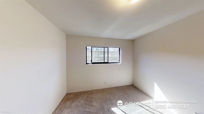 Foto del edificio - 6510 Donal Ave