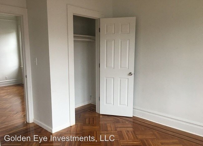 Foto del edificio - 432-434 Leslie St