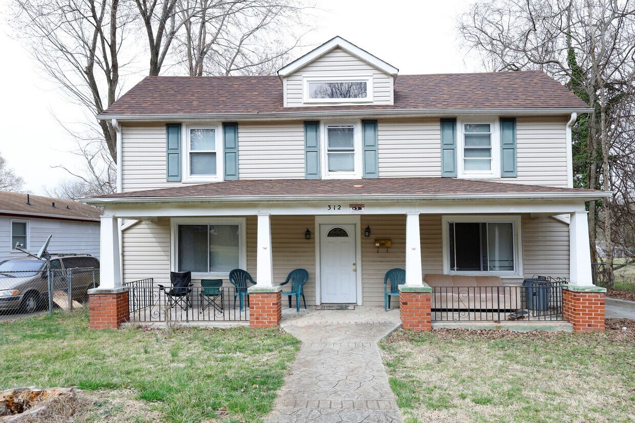 Primary Photo - Great home in Chapel Hill!