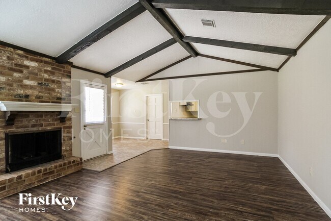 Building Photo - 3811 Fernglade Dr