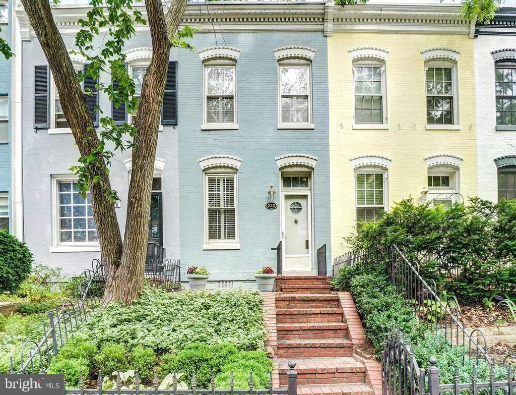 Primary Photo - 830 New Hampshire Ave NW