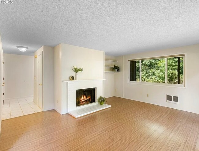 Building Photo - 7116 SW Murray Blvd