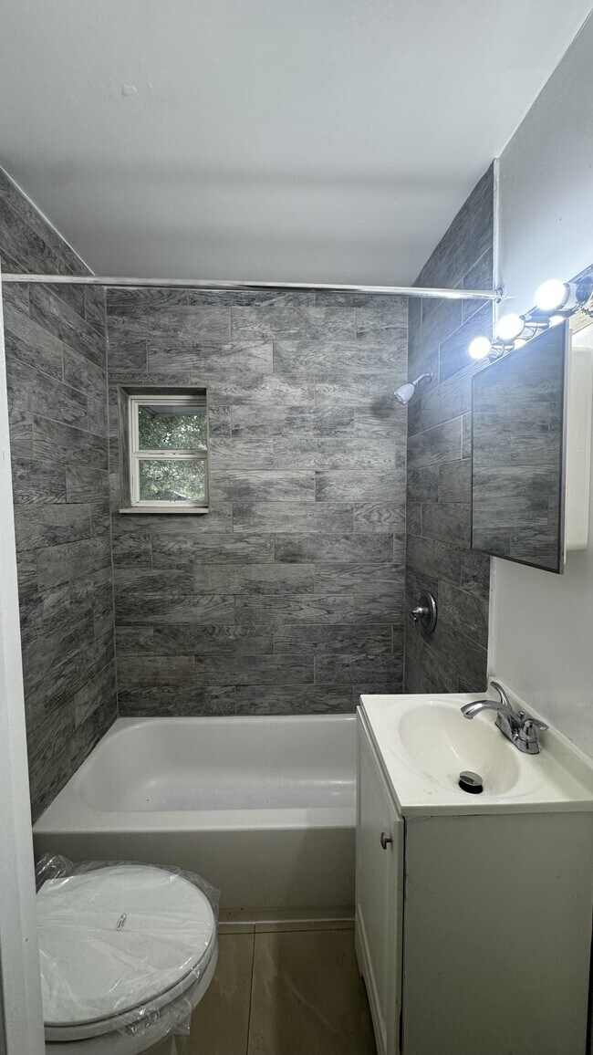 Foto del edificio - 1044 Maynard St