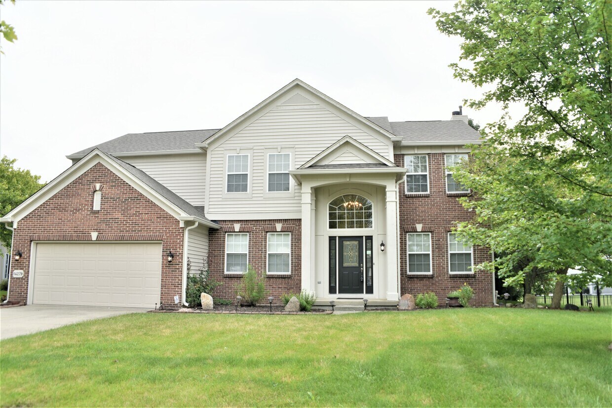 Primary Photo - 14279 Esprit Dr