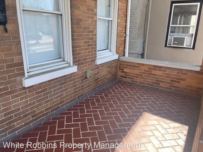 Building Photo - 3 br, 1 bath House - 832 N Union St.