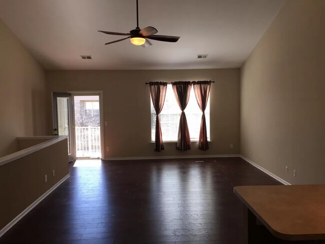 Photo - 40439 Gleneagle Apartment