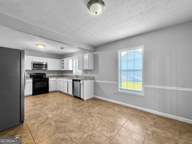 Foto del edificio - 5844 Meadow Ln