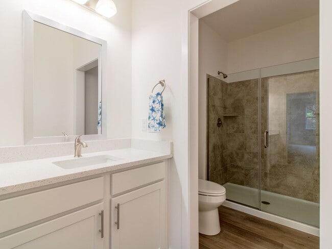 Building Photo - Gorgeous first floor - 2 bed 2 bath YEAR ROUND condo - Residence at Rehoboth Bay