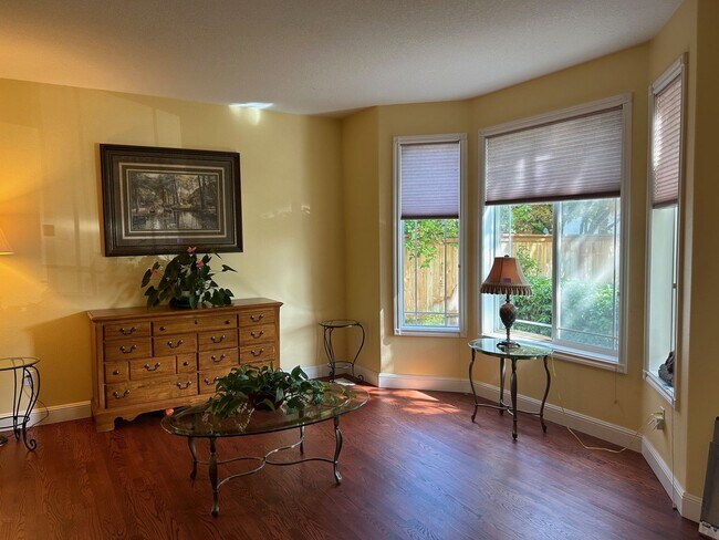 Foto del edificio - Rare & Exceptional 6-BR Bethany Home on Cu...