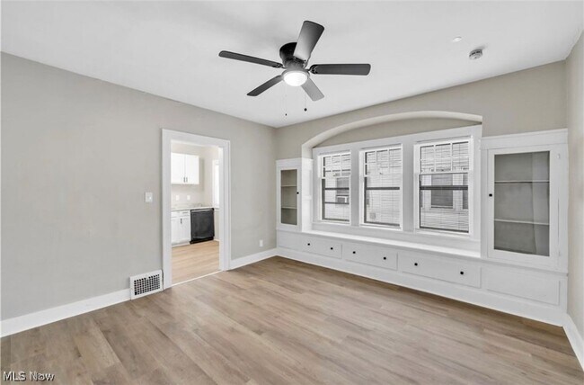 Foto del edificio - 3522 E 154th St