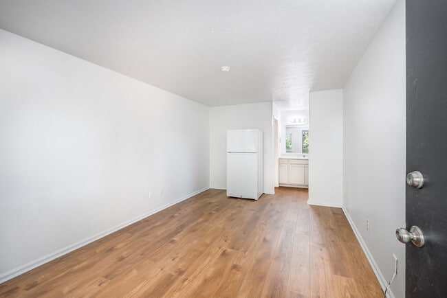 Interior Photo - Studio 48 Apartments