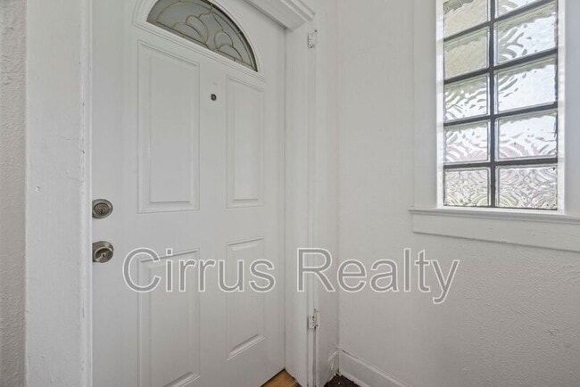 Foto del edificio - 1224 32nd St