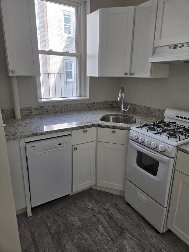 Foto del edificio - 1189 Commonwealth Ave