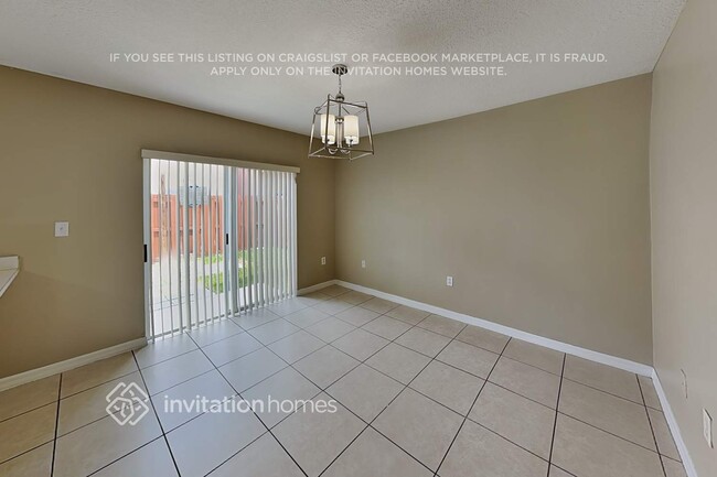 Foto del edificio - 5927 SW 163rd Ave