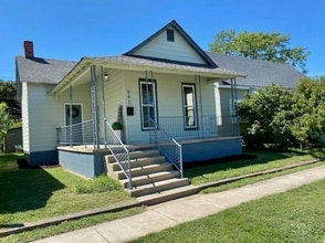 Building Photo - 842 Werner Ave