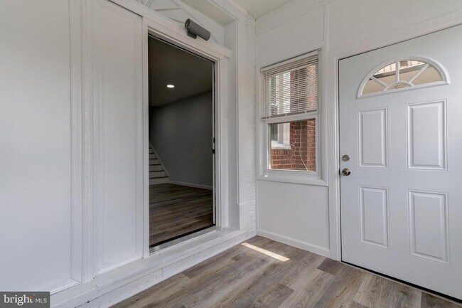 Building Photo - 2039 Stenton Ave
