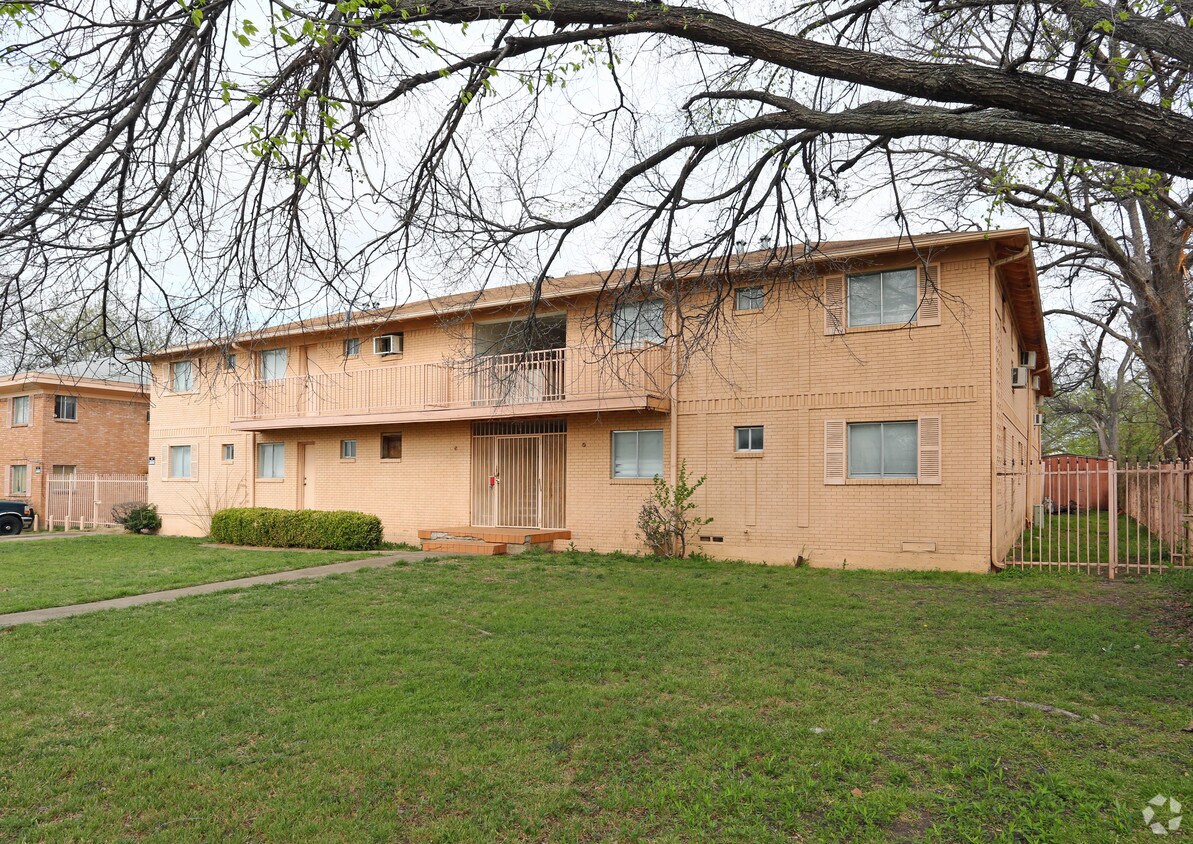 Ashwood Arms Apartments Dallas Tx Apartments Com Ashwood Arms Apartments Dallas Tx Apartments Com