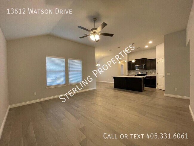 Foto del edificio - 13612 Watson Dr