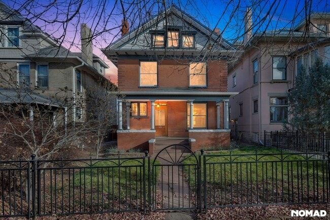 Foto del edificio - 910 N Clarkson St