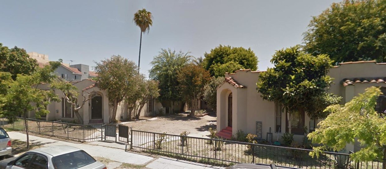 Primary Photo - 716 N Manhattan Pl
