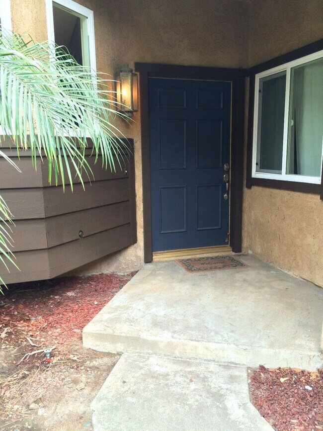 Foto del edificio - 4 Bedroom Townhouse - Ideal for Chapman St...