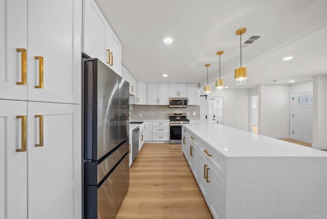 Building Photo - 2333 Ridge View Dr