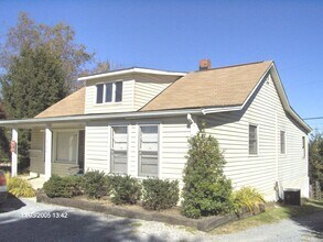 Building Photo - 1780 Brooksfield Rd
