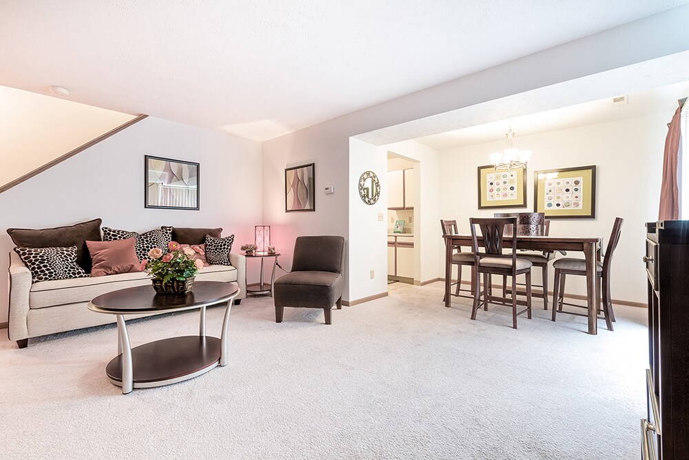 Big Creek Apartments and Townhouses Apartments 11540 Apache Dr Parma