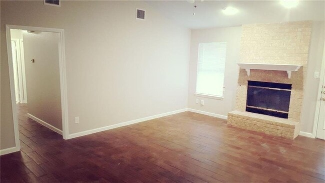 Building Photo - 411 Oakridge Pass, Cedar Park, TX 78613 - ...