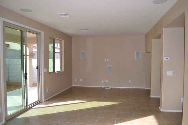 Building Photo - 1715 W Pelican Dr