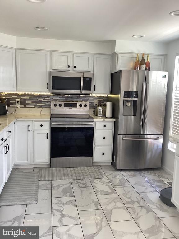Foto del edificio - 3355 Canton Ct