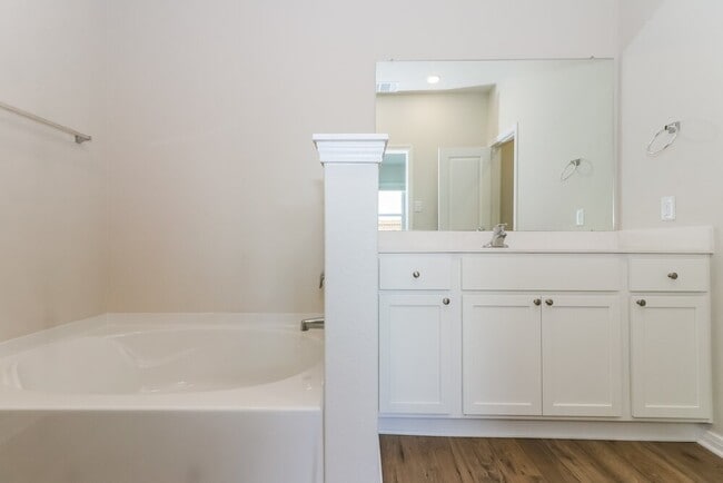 Building Photo - 7514 Tipton Meadow Way