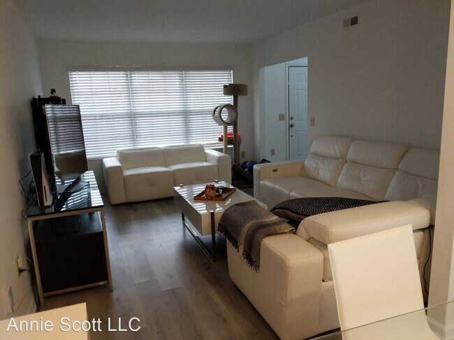Foto del edificio - 3 br, 2.5 bath House - 10755 Bunker Hill Dr.