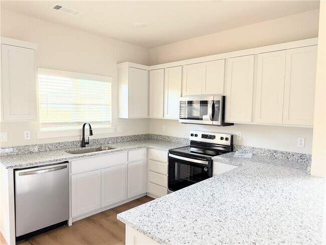 Foto del edificio - 531 Cosmos St