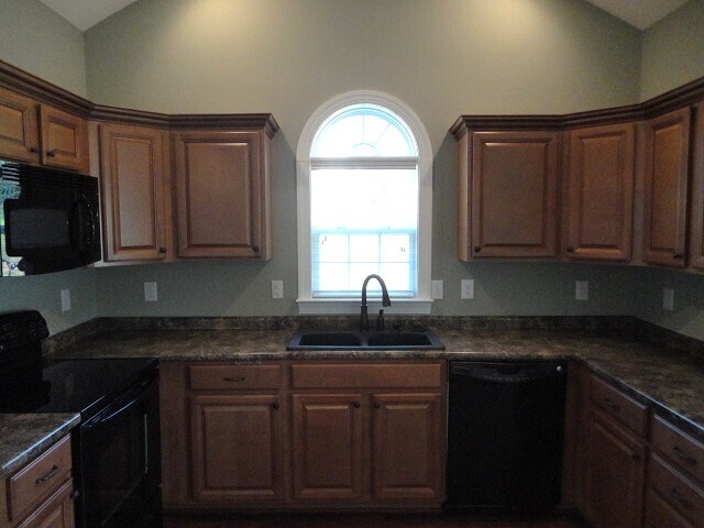Building Photo - 2211 Matthew Oaks Ct