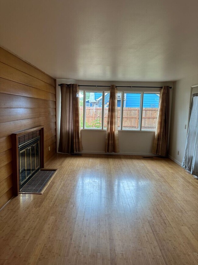 Foto del edificio - 711 NW 17th St