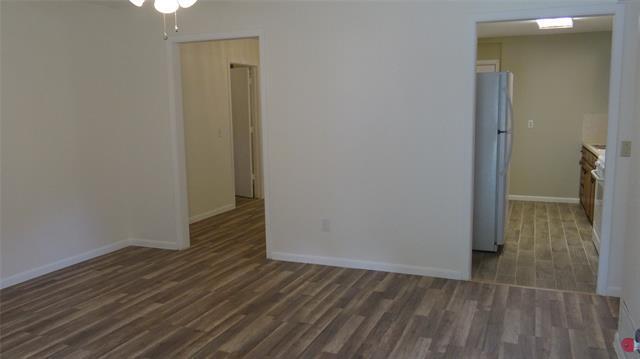 Building Photo - 205 S McCracken St