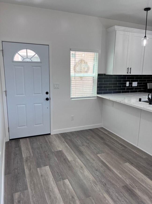 Foto del edificio - 5215-5217 Catoctin Drive