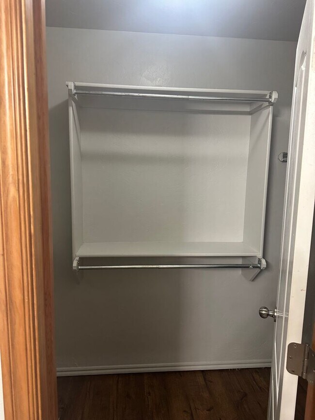 Foto del edificio - 3 bedroom, 2 bathroom, 2 car garage
