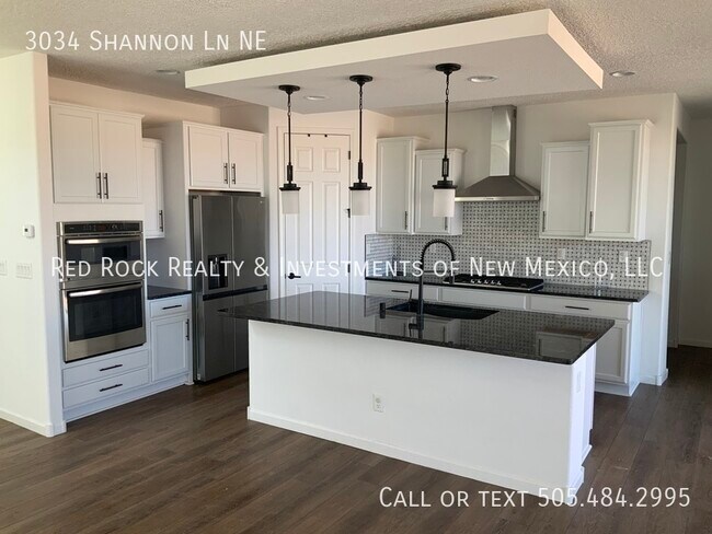 Foto del edificio - 3034 Shannon Ln NE