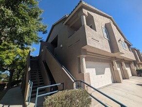 Building Photo - 2000 Jasper Bluff St