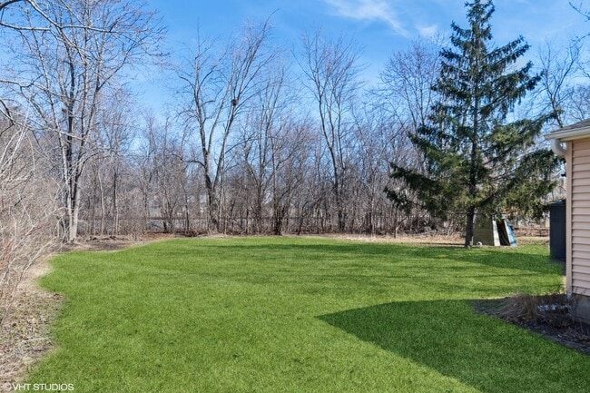 Building Photo - 1329 Ridgewood Dr