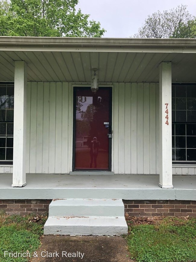 Foto del edificio - 3 br, 1 bath House - 7444 HWY 70 S