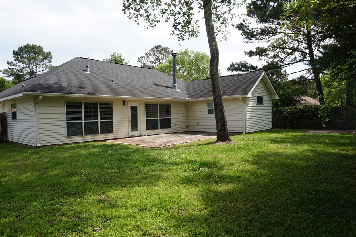 6 Woodlawn Dr, Covington, LA 70433 House Rental in Covington, LA