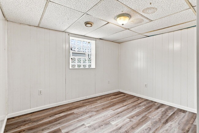 Building Photo - 10158 Pearl Rd