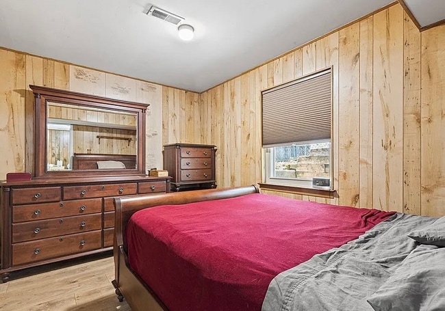 Foto del edificio - 15202 Bernita Dr