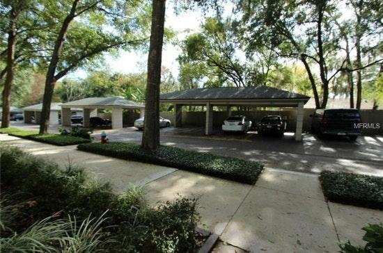 Foto del edificio - 1055 Kensington Park Dr