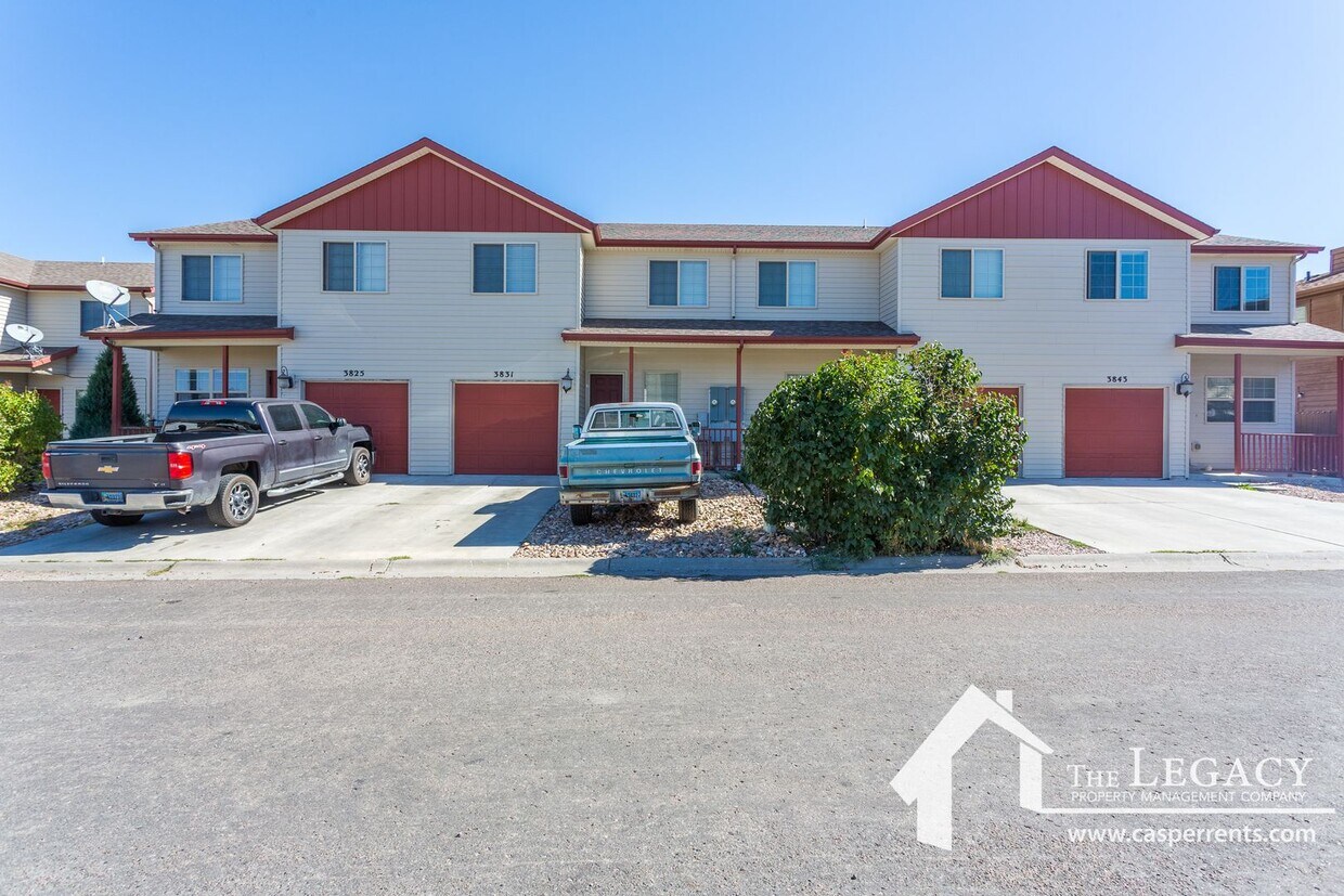 3831 Sweetbrier St, Casper, WY 82604 Townhome Rentals in Casper WY